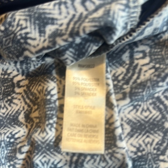 Max Studio Sleeveless Blue Patterned Maxi Dress w curved neckline slits bottom - Picture 6 of 10